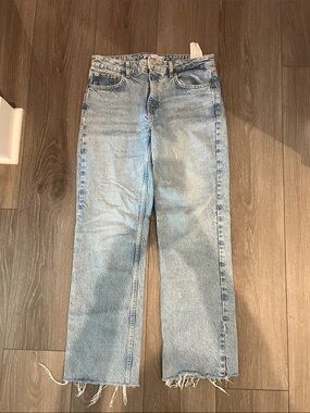 Zara  Straight Jeans